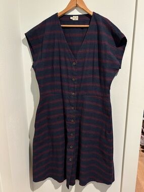 Bridge & Burn Dress, Loraine : Navy and Burgundy, size Large